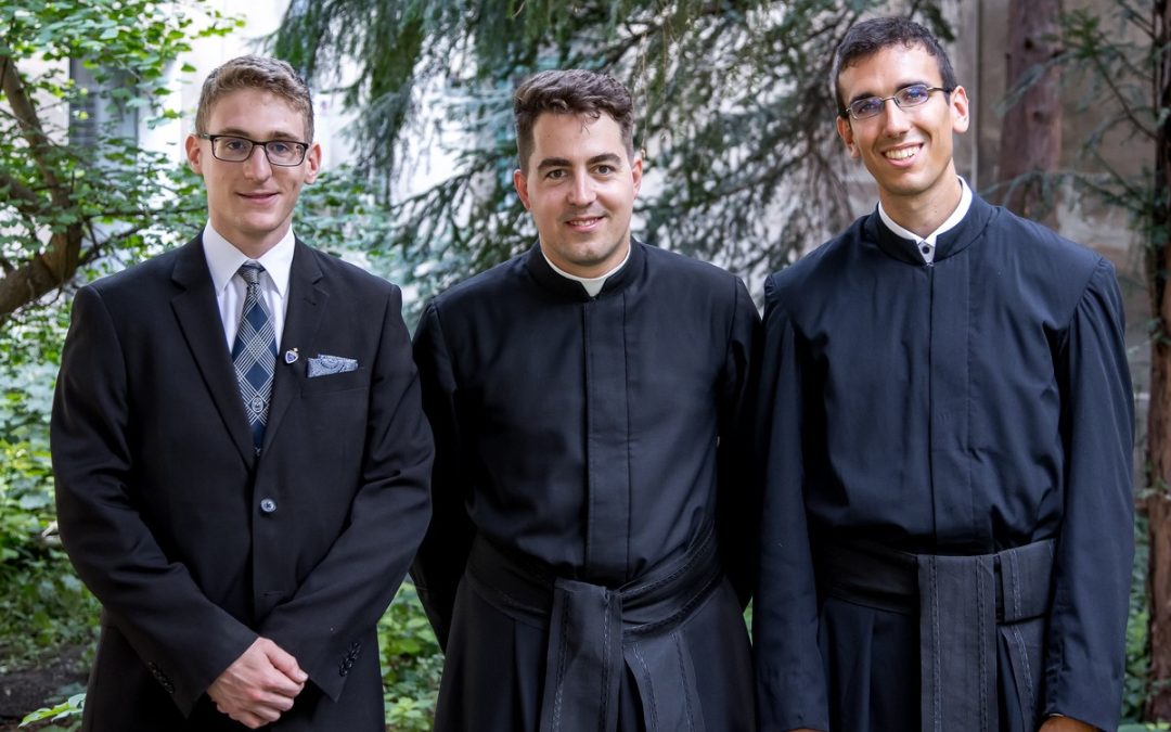 Como auténticos testigos de Cristo para los pequeños y los pobres