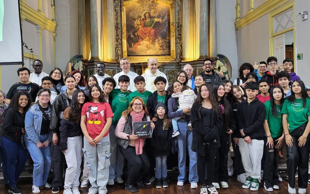 Visita a la Delegación General de Chile