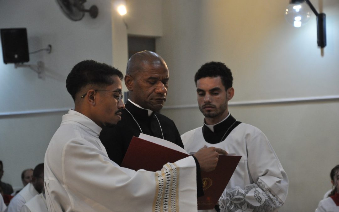 Un engagement pour la vie. Profession solennelle de Jardel Machado