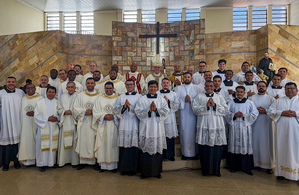 Ordinations et profession solennelle au Brésil