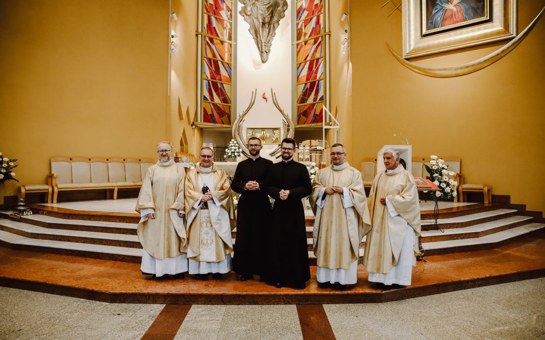 «Solo en Cristo podemos alcanzar la plenitud»: votos solemnes en Cracovia-Wieczysta